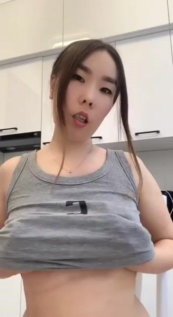 Model - LikaLina curvy