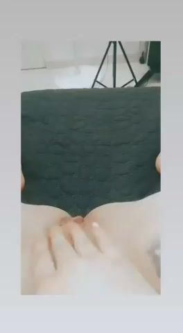 Model - Georgia Taylor deepthroat