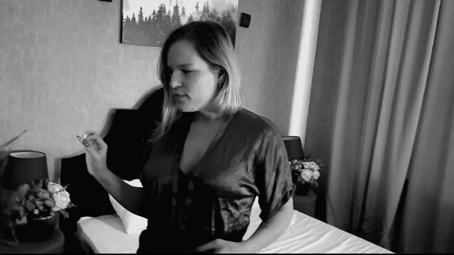 Model - EVA SHINEGIRL milf