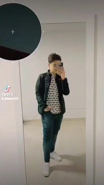 Model - prettynahia tetaspequea