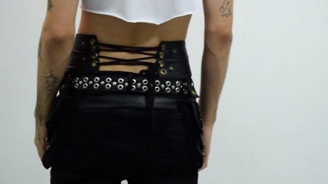 Model - NyxAether deepthroat