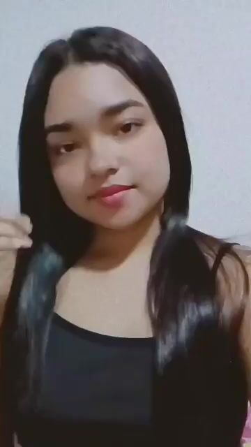 Model - YoungLizzyy Submissive