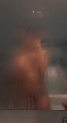 Model - Sunny Lucyana anal