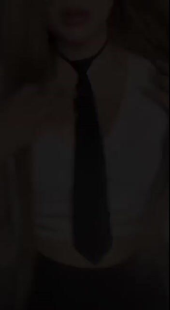 Model - Polina deepthroat