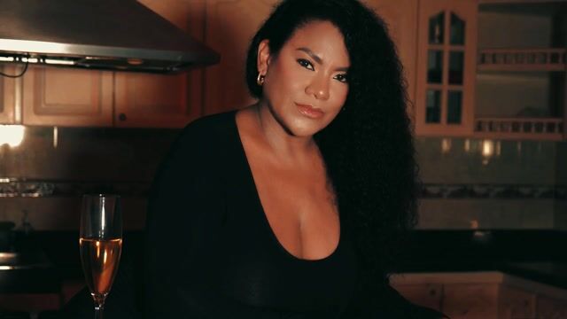 Model - AnnieLeigt cei