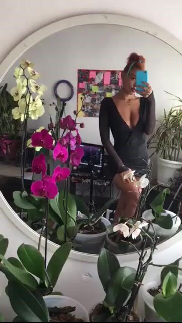 Model - Helliemoore LUSH