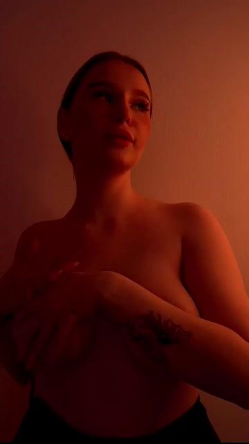 Model - your beautiful girl Michelle dildo