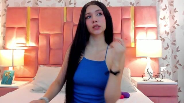 Model - LuanaStone joi