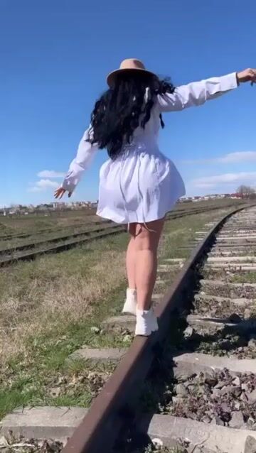 Model - Sophia Wilson joi