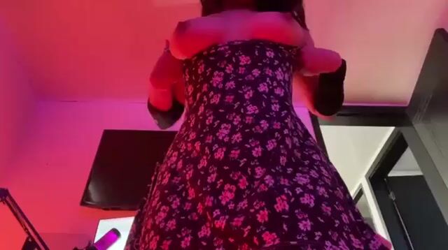 Model - Aissen Star deepthroat