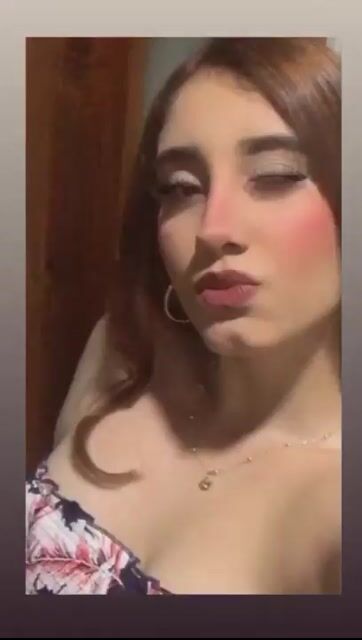 Model - MARIANGEL Tetas