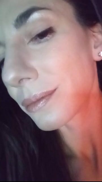 Model - Mona Deville roleplay