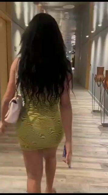 Model - KIM JENNER Trans