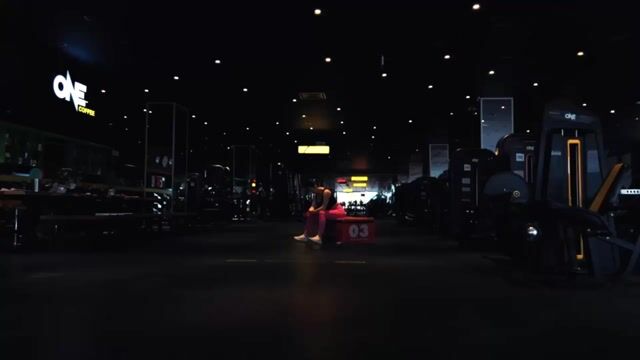 Model - Anelinsa striptease