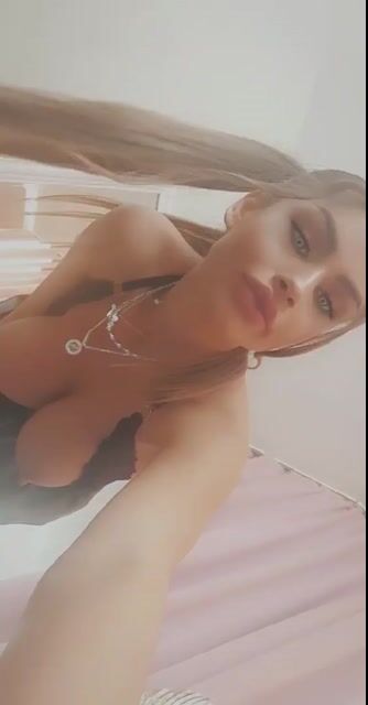 Model - SereneSophie boobs