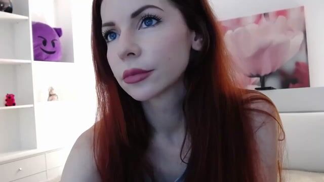 Model - YourWhiteTulip sexy