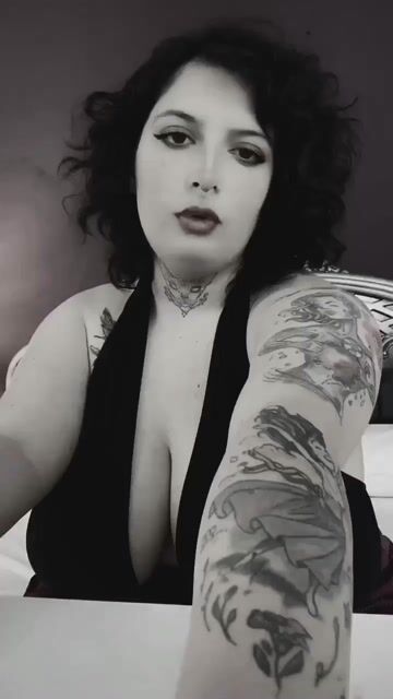 Model - TaliaTrinity fetish