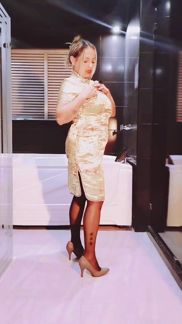 Model - HELLEN fetish