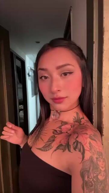Model - Alahia_Stone blowjob