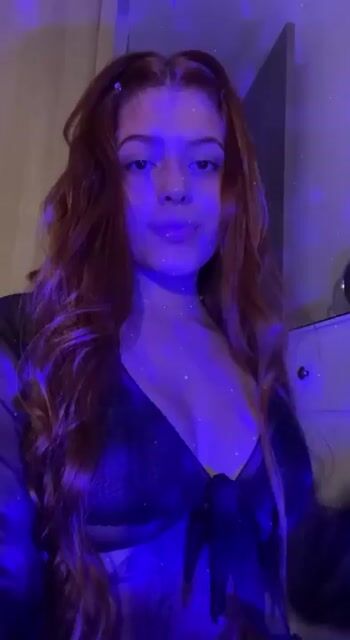 Model - Katy Clever latina