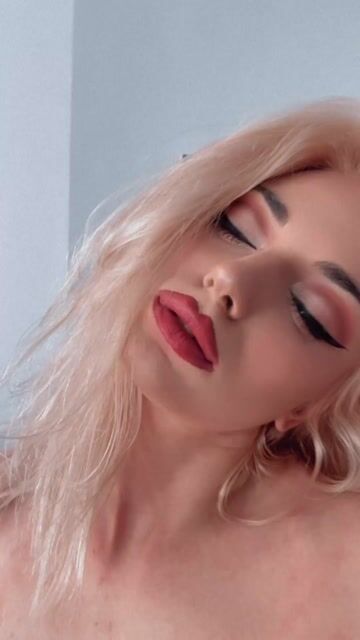 Model - Lady Alice Femdom