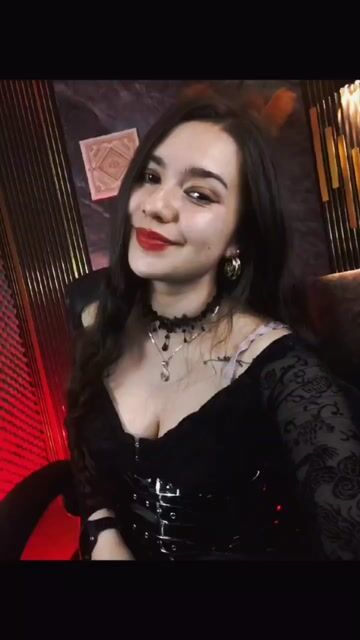 Model - dominacoollins joi