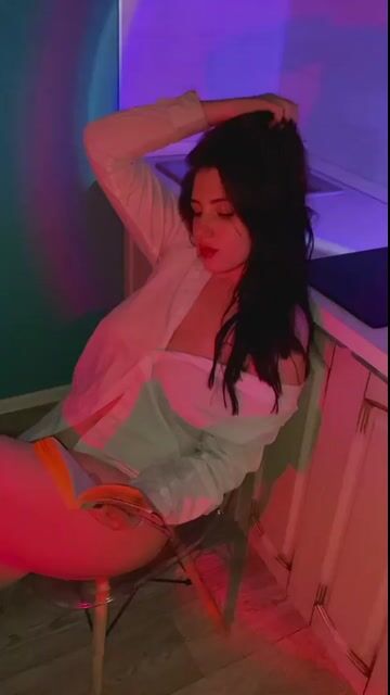 Model - Melanie teen