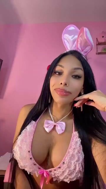 Model - Evaebonny14 bigass