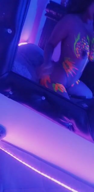 Model - Alejandra Conde hairy