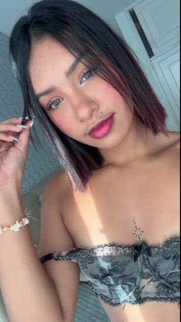 Model - Alaska deepthroat