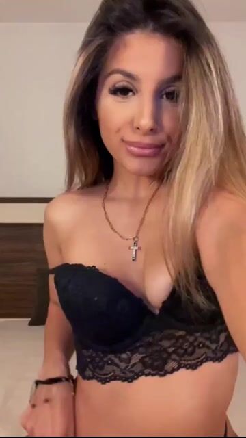 Model - SinnerGirl joi