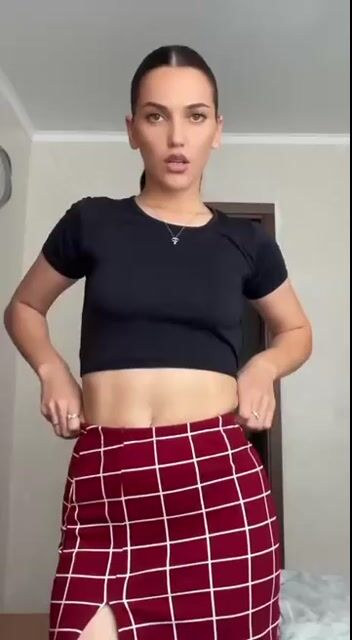 Giulia dirty Model - Giulia dirty