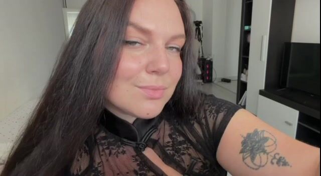 Model - Miss Amalia milf