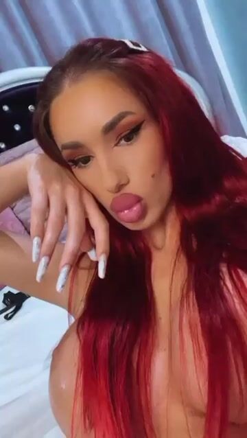 Model - Layla blowjob