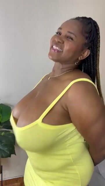 AliciaMilf ass Model - AliciaMilf ass