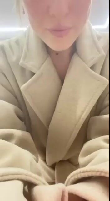 Model - ArishkaLulu naked