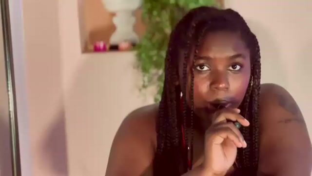 Model - Nany Moreno feet