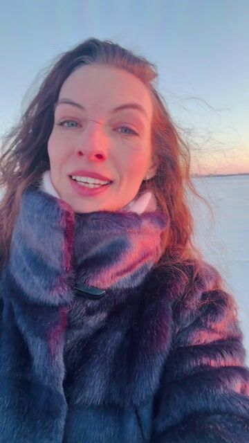 Model - smiling_lexa smalltits