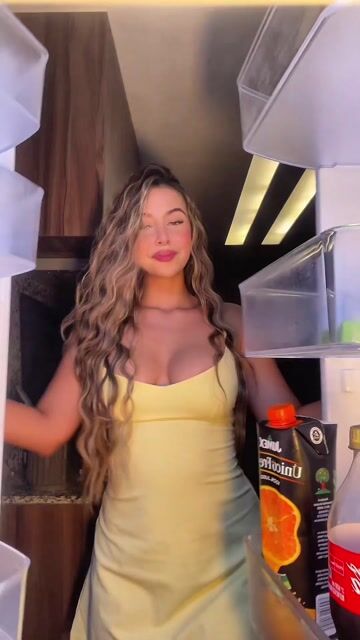 Model - cromsummer cuckold