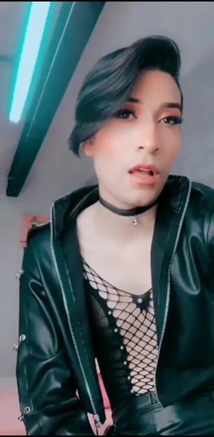 Model - TathanSwan latina