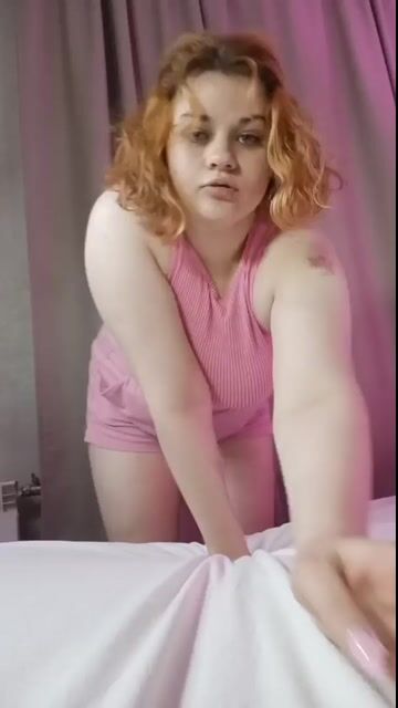 Model - Sue__Taylor red