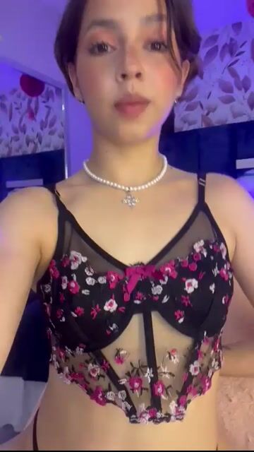 Model - MiiaStone deepthroat