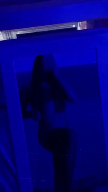 Model - Sarha Miller J. Trans