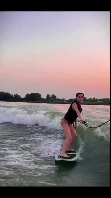 Model - Melanie anal