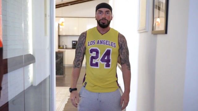 Model - arongrant tattoos