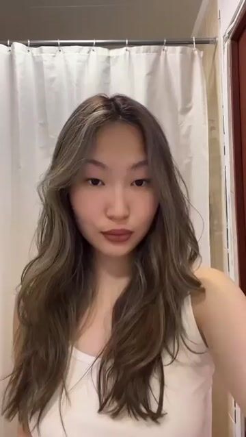 Model - Lanaita young