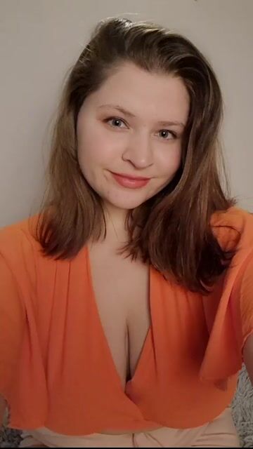 Model - TinniAngelll heels