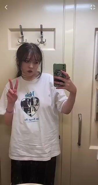 Model - Umeyomi dirtytalk