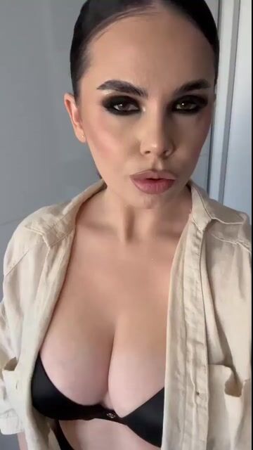 Jessica Jolie deepthroat Model - Jessica Jolie deepthroat