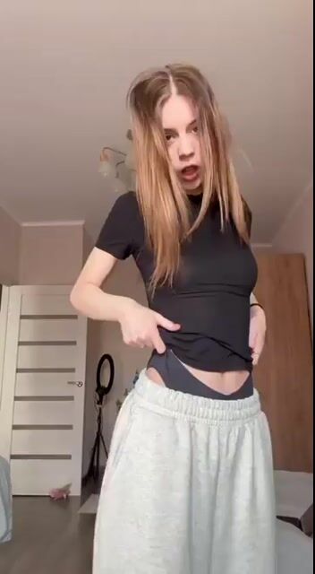 Model - Cassie Messie girl